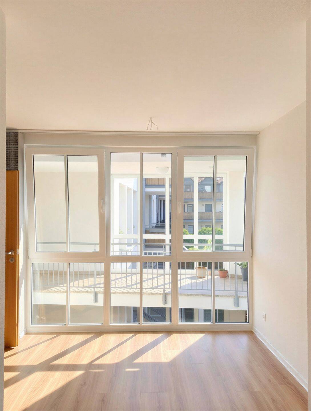 modernisierte 2-Raum-Wohnung m. gr. Balkon in Eisenacher Zentrum – Besichtigung für 16.06.2026 14.00, 99817 Eisenach