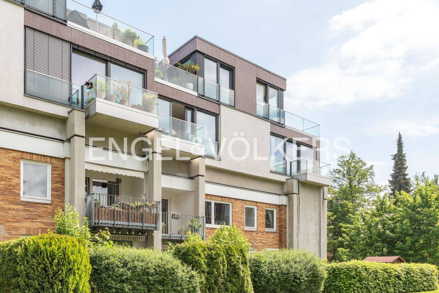 Sonnige Maisonette-Endetage im Grünen!, 22297 Hamburg (Hamburg-Nord Alsterdorf Barmbek-Nord Groß Borstel Winterhude)