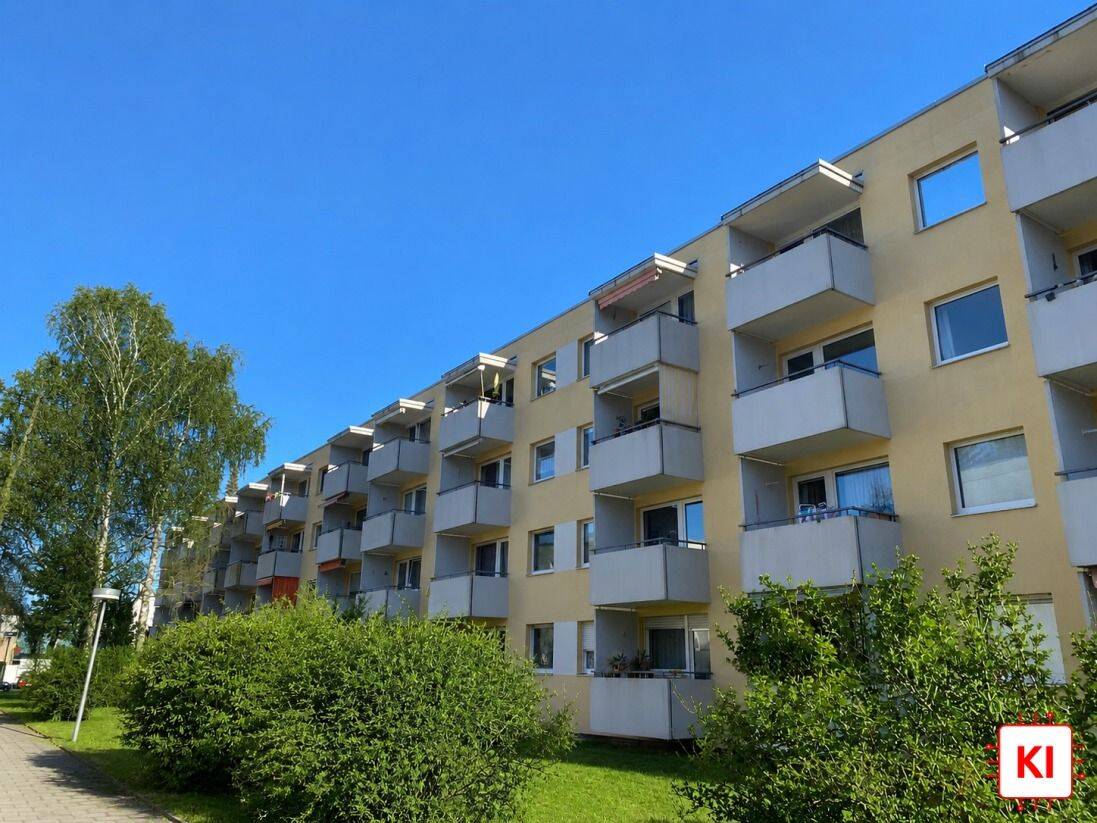 Stilvoll modernisierte 3-Zimmer-Wohnung mit Westbalkon, 81827 München (Ramersdorf-Perlach Trudering-Riem)