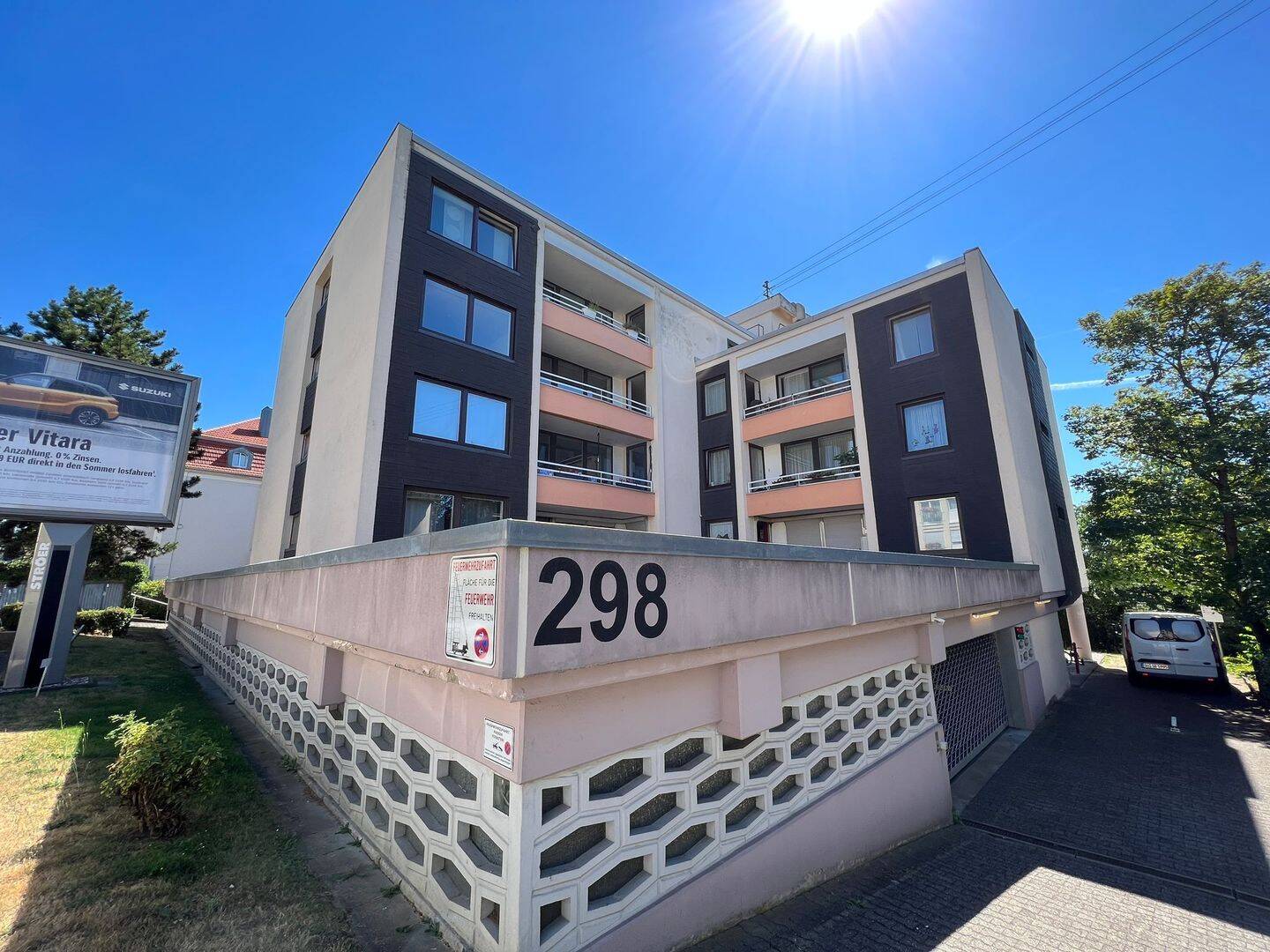Großzügige helle, zwei Zimmerwohnung mit Balkon in Bonn Beuel, 53227 Bonn