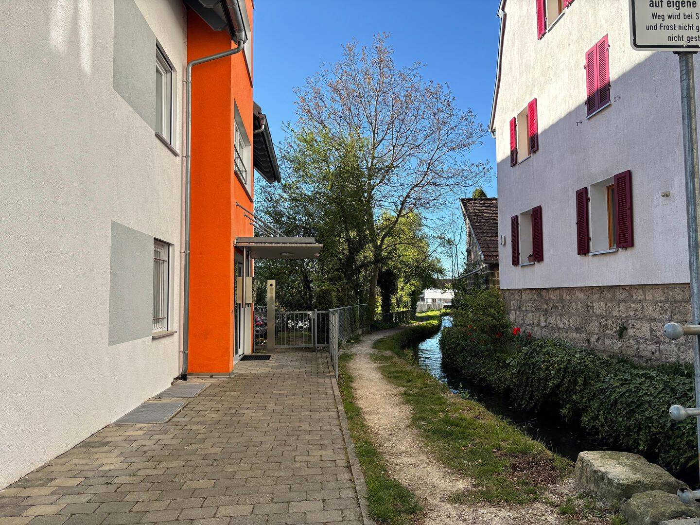 Träume werden in Pfullingen wahr: Wohnung mit Garten, Aufzug und 2 Bäder, 72793 Pfullingen