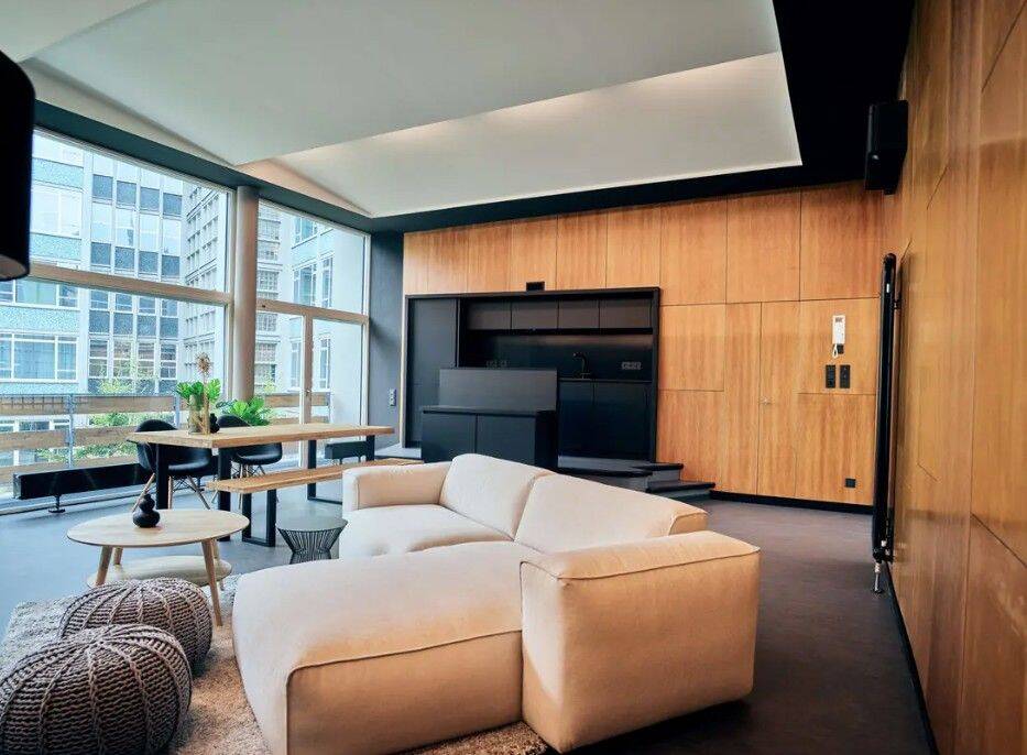 Wohnen im ehemaligen Hörsaal? Vollmöbliertes Loft im Herzen Dortmunds I Hövel Suites!, 44137 Dortmund (Mitte)