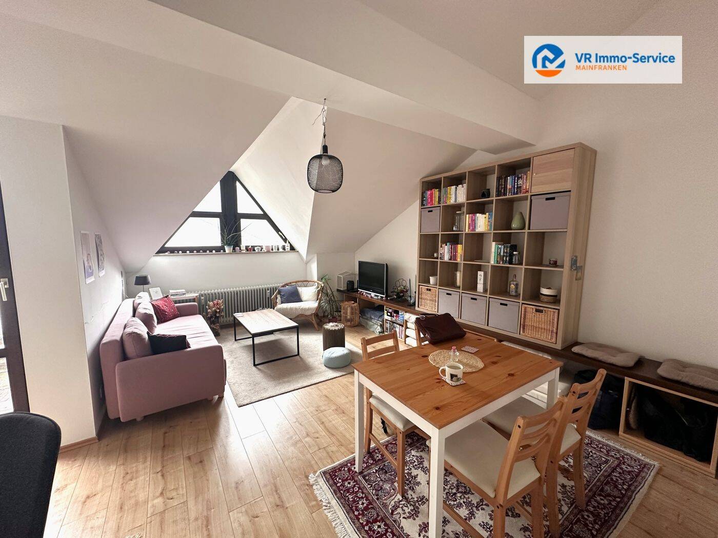 2-Zimmer-Dachgeschosswohnung mit Dachterrasse in München-Solln, 81479 München (Thalk. Obersendl.-Forsten-Fürstenr.-Solln)