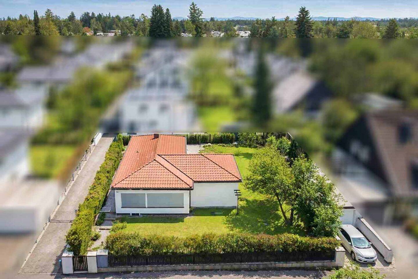 Grundstück mit abrissreifem Altbestand in exklusiver Lage von Riemerling, 85521 Hohenbrunn