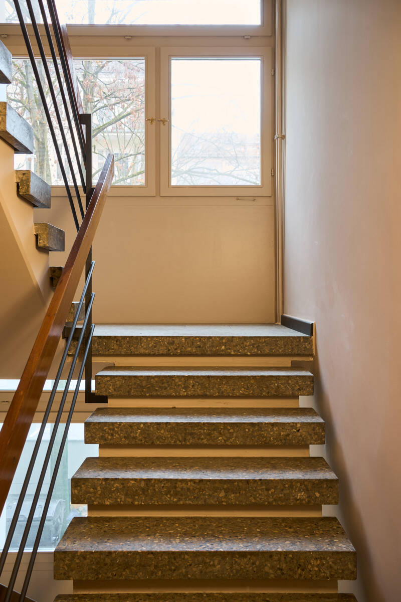 Charlottenburg: Eislebener Str: VERMIETETE 1-Zi-Whg, 40m² – 2.OG + SÜD-Balkon – kündbar in 9 Monaten, 10789 Berlin (Tempelhof-Schöneberg Charlottenburg Schöneberg Wilmersdorf)