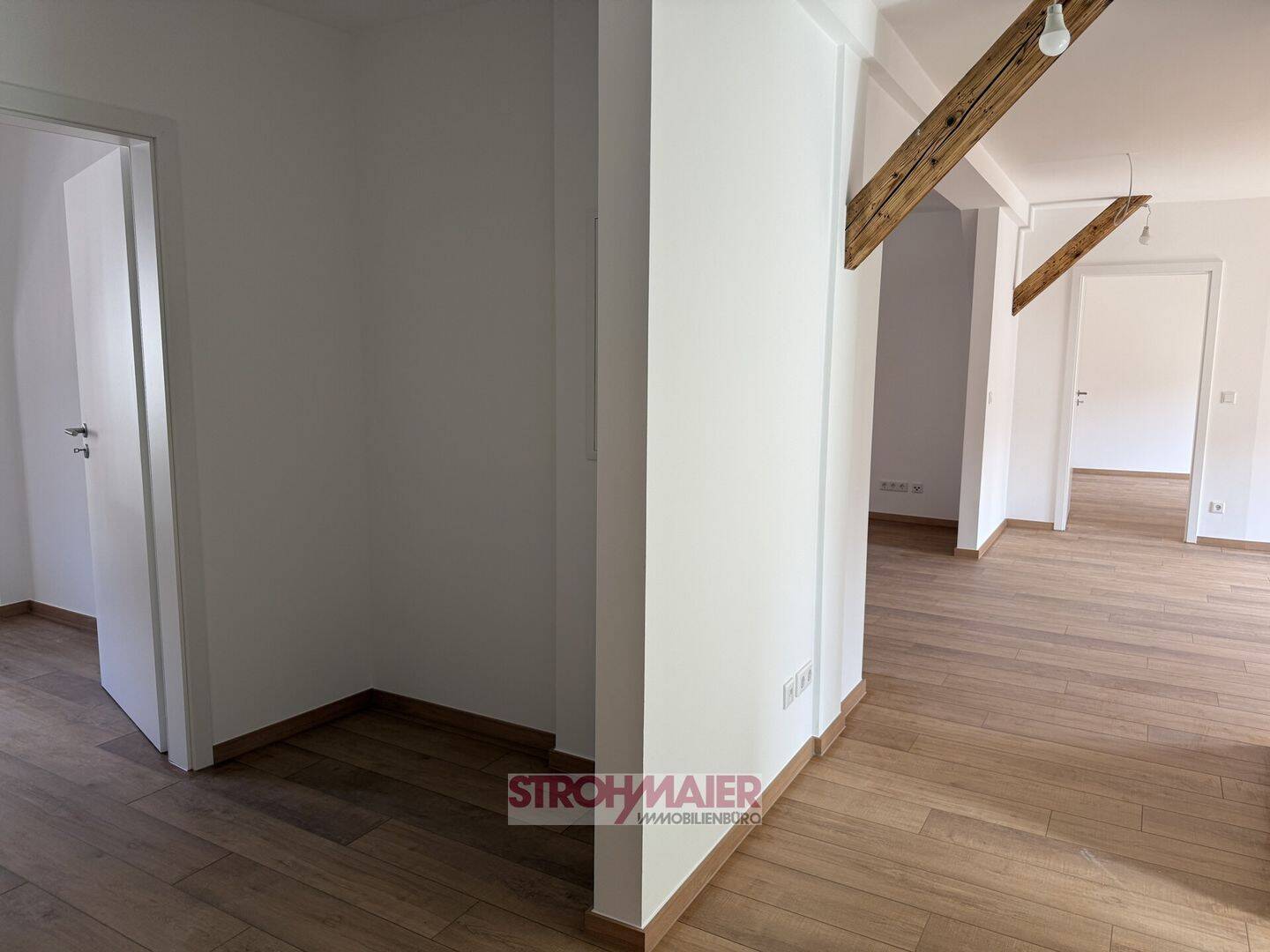 Erstbezug nach Kernsanierung! Offen geschnittene 4-Zimmer-Wohnung im Zentrum Hersbrucks, 91217 Hersbruck