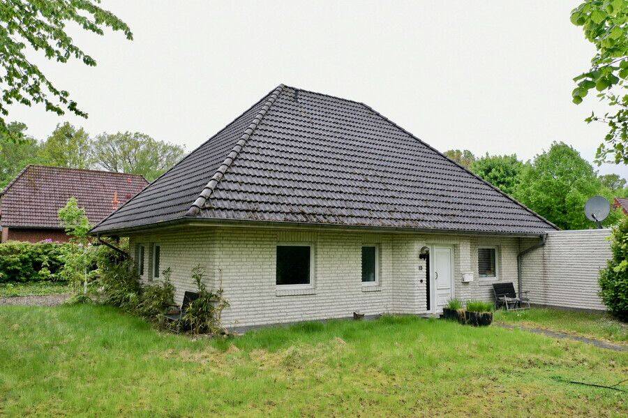 Gemütliches Einfamilienhaus mit Kamin, Terrasse und viel Potenzial in ruhiger Lage, 27412 Hepstedt