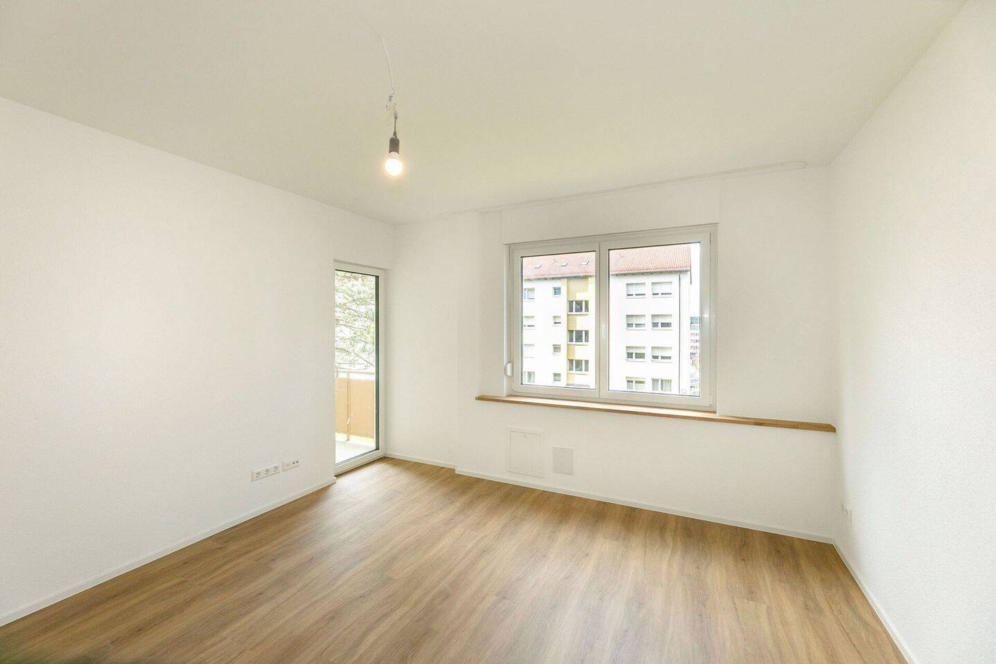 Direkt einzugsbereit – Toll sanierte 3-Zimmer-Wohnung mit Stellplatz, 89075 Ulm (Böfingen Eselsberg Mitte Oststadt Söflingen)