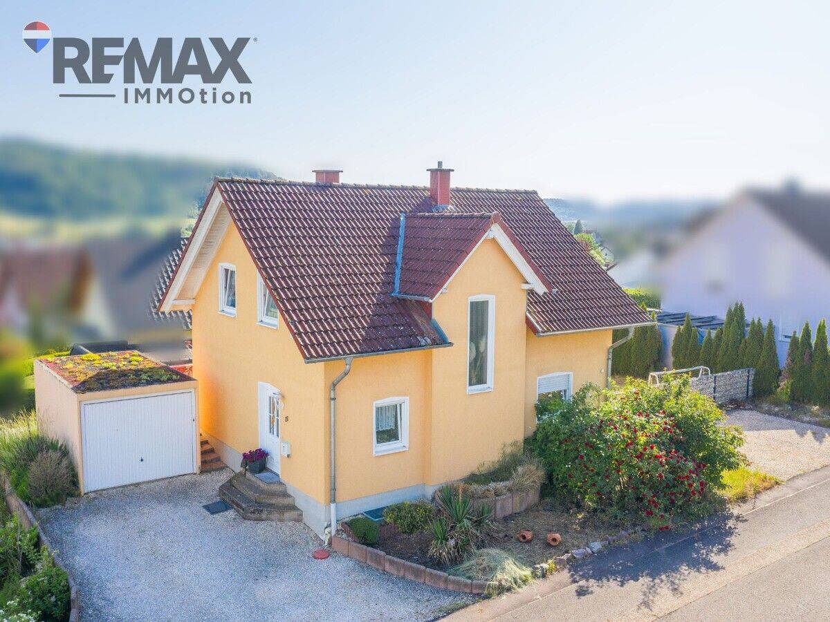 Gepflegtes Einfamilienhaus mit ELW, Garage und schönem Außenbereich, 66679 Losheim am See