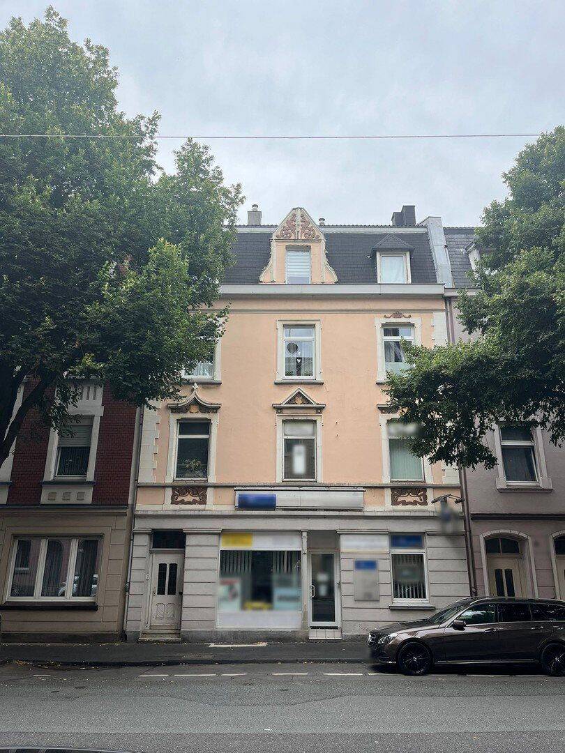 Vielseitiges Wohnhaus: Großfamilie oder 3×3-Zimmer-Wohnungen + Gewerbe & Garten, 42389 Wuppertal (Langerfeld)