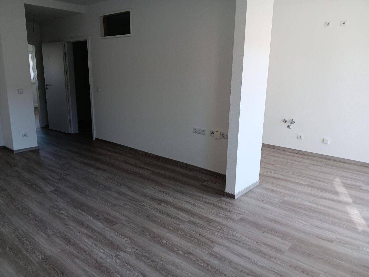 Neu sanierte, barrierearme 2-Raum-Wohnung mit modernem Grundriss, 7381 Pößneck