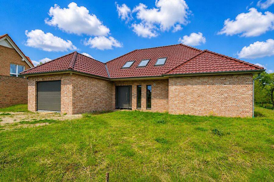 Hanstedt – Nordheide: Neubau-Einfamilienhaus mit gehobener Ausstattung!, 21271 Asendorf