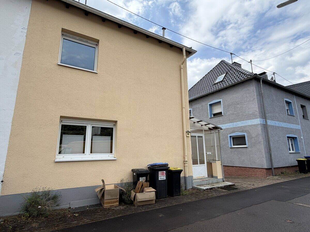 Renovierungsbedürftiges Wohnhaus in Karlsbrunn, 66352 Großrosseln