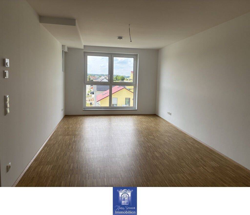 Perfekte Dachwohnung im Neubau! EBK, Lift und Erstbezug!, 1477 Arnsdorf