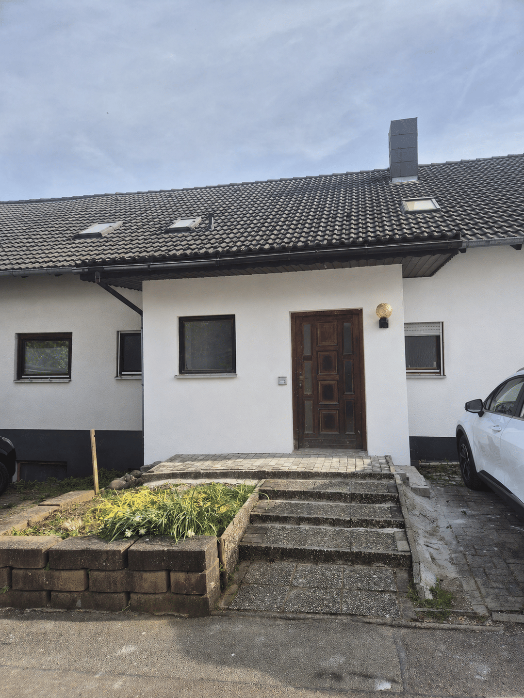 Bezugsfreie 3-Zi-DG-Wohnung mit Panoramablick, EBK, Garage & Stellplatz, 78606 Seitingen-Oberflacht