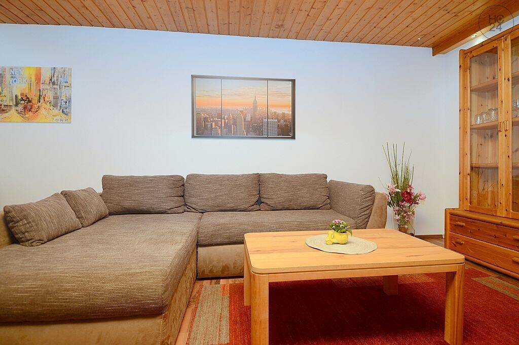 Gemütliche möblierte 2-Zimmer Wohnung mit Internet und PKW-Stellplatz in Hochheim, 65239 Hochheim am Main