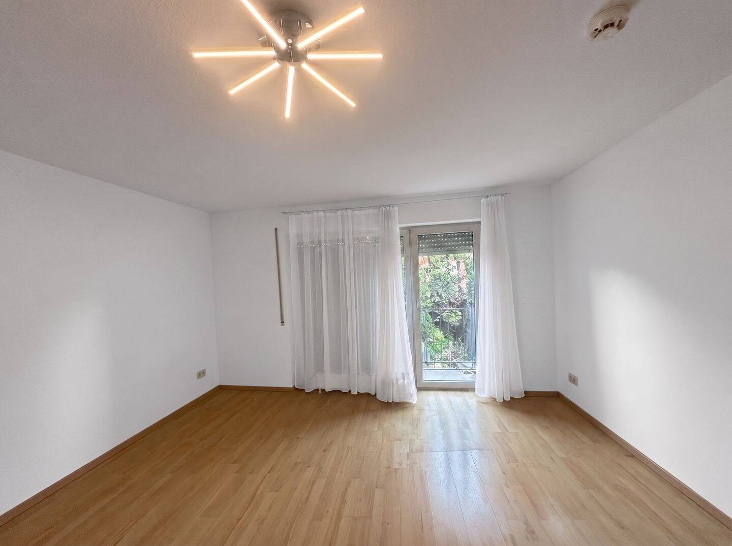 1-Zimmer Hochparterre-Wohnung in Ingolstadt Friedrichshofen, 85049 Ingolstadt