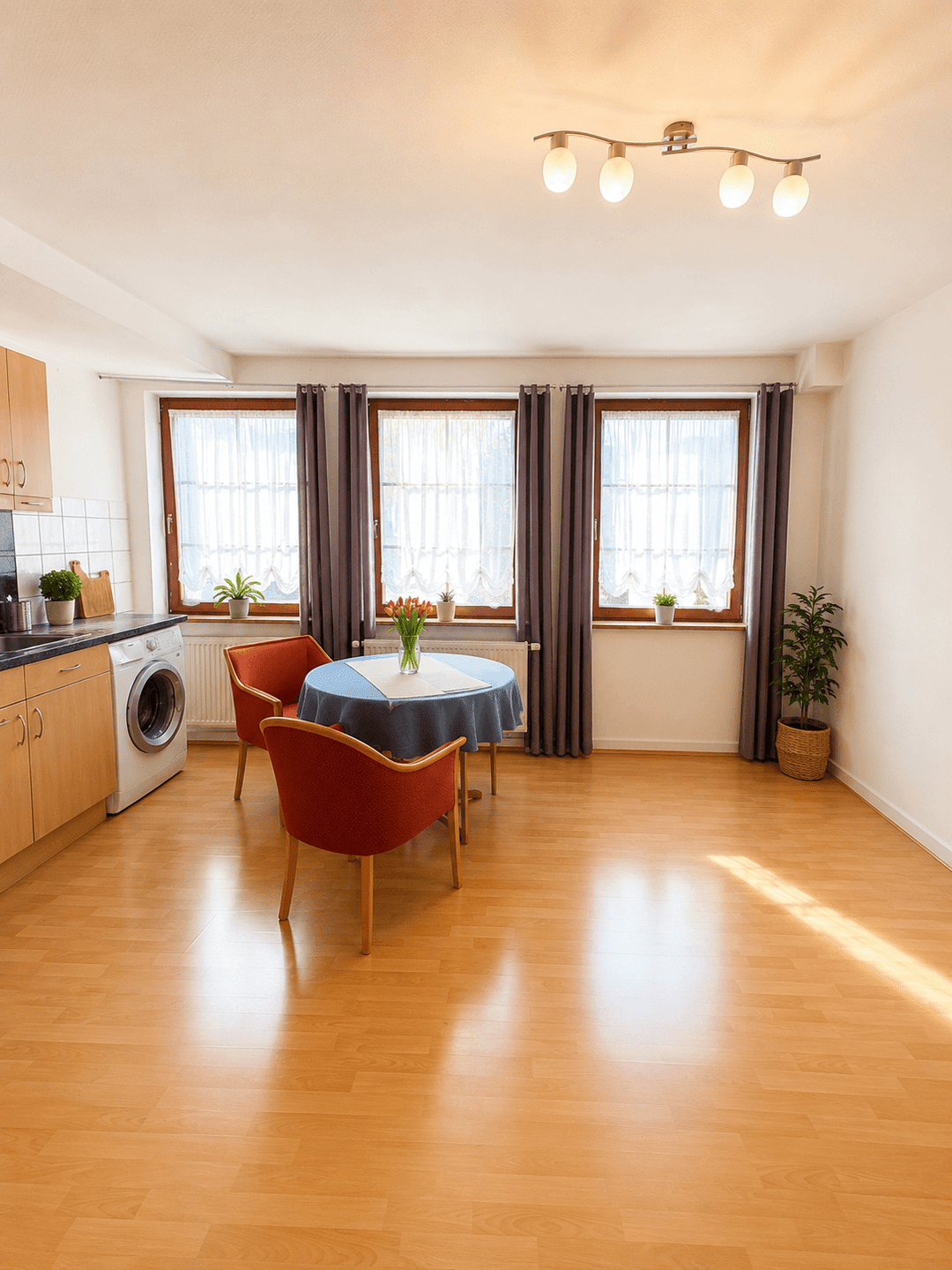 Helle 2-Zimmer-Wohnung mit Einbauküche in Duisburg-Neudorf, 47057 Duisburg (Dellviertel Hochfeld Neudorf-Nord Neudorf-Süd)