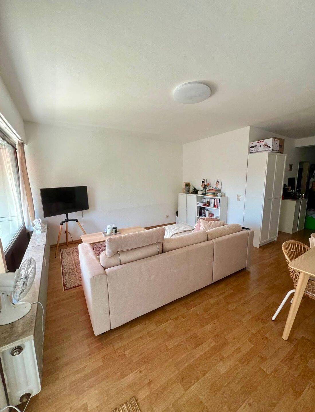 Helle 2-Zimmer-Wohnung mit hochwertiger Einbauküche & Balkon, 40231 Düsseldorf (Eller Lierenfeld)