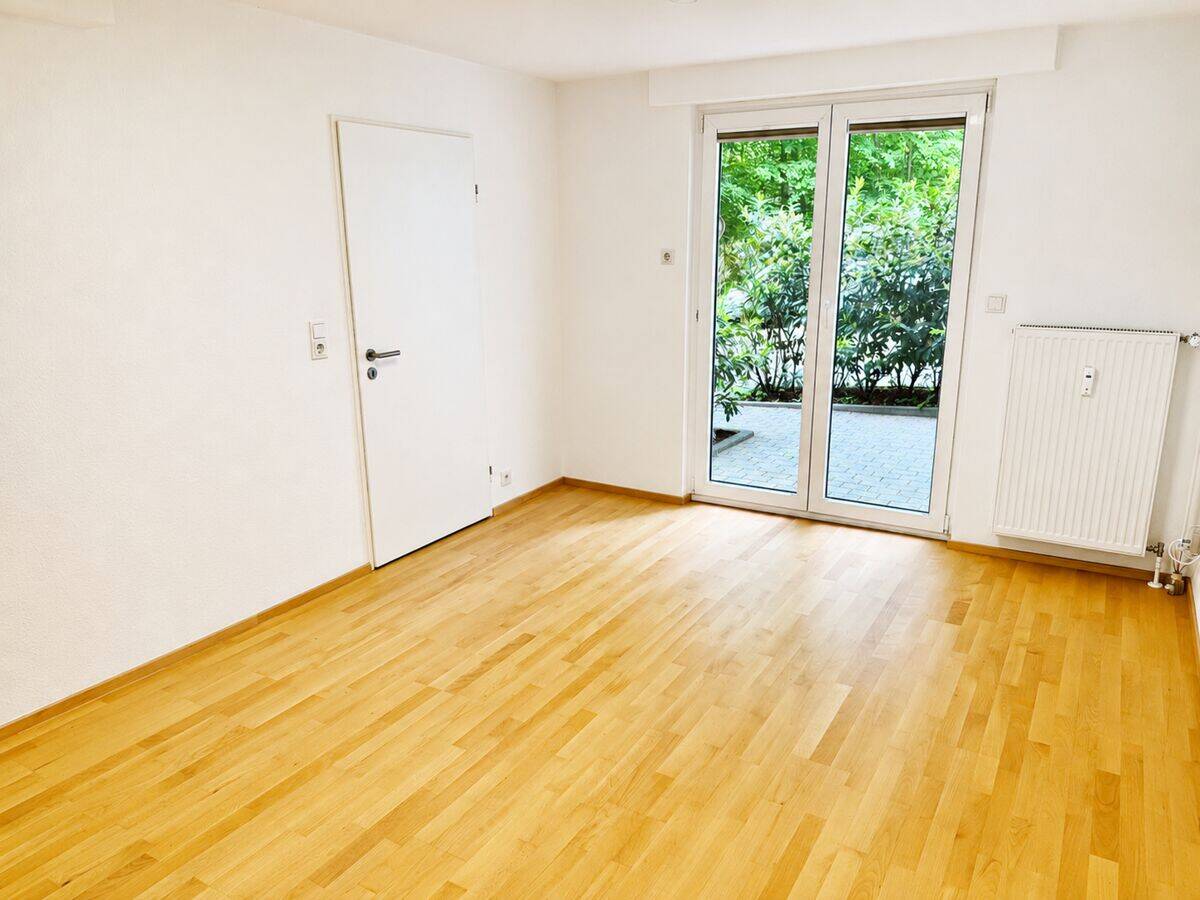 Moderne Erdgeschoss-Eigentumswohnung mit Einbauküche, 61381 Friedrichsdorf