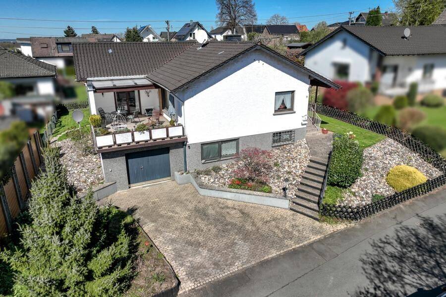 Schöner Bungalow mit Potenzial und großem Grundstück!, 53639 Königswinter