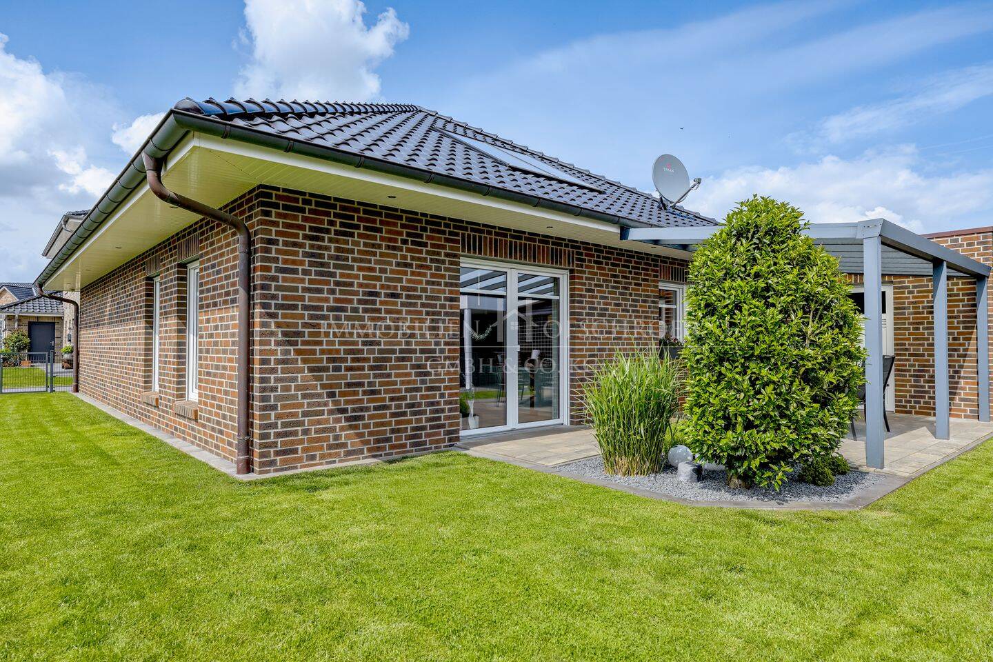 NEU: Modern wohnen im Grünen | Hochwertiger Bungalow in naturnaher Wohnlage im idylischen Emsland., 49770 Dohren