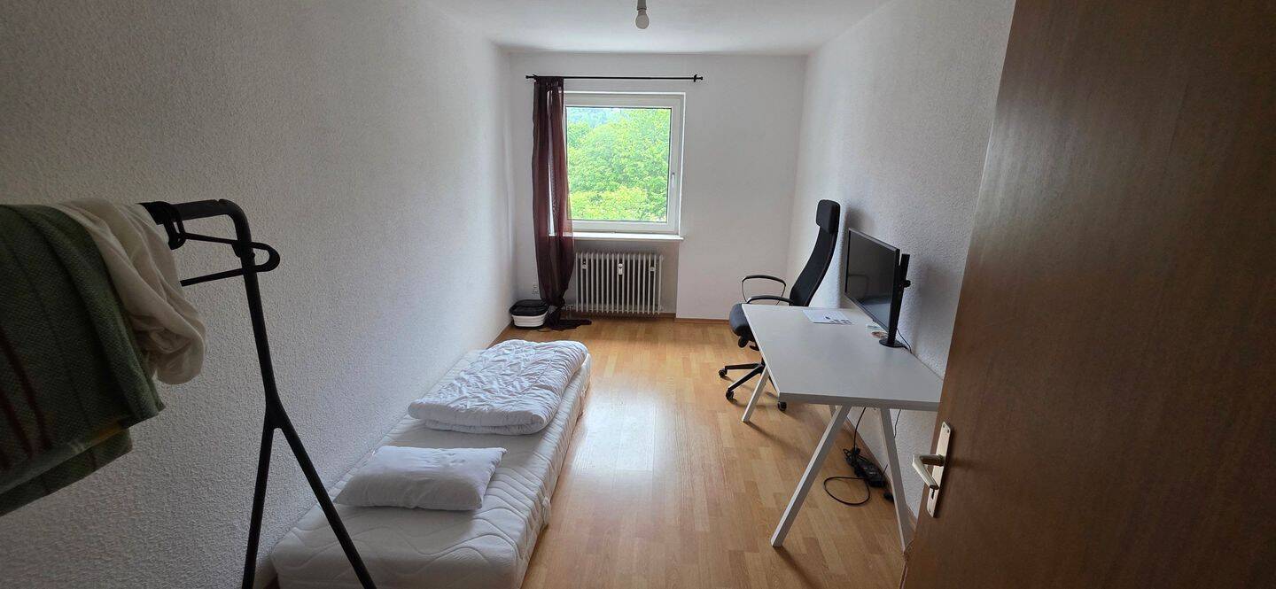 Ruhiges WG Zimmer Nähe See und Bahnhof, 83209 Prien a. Chiemsee (Prien)