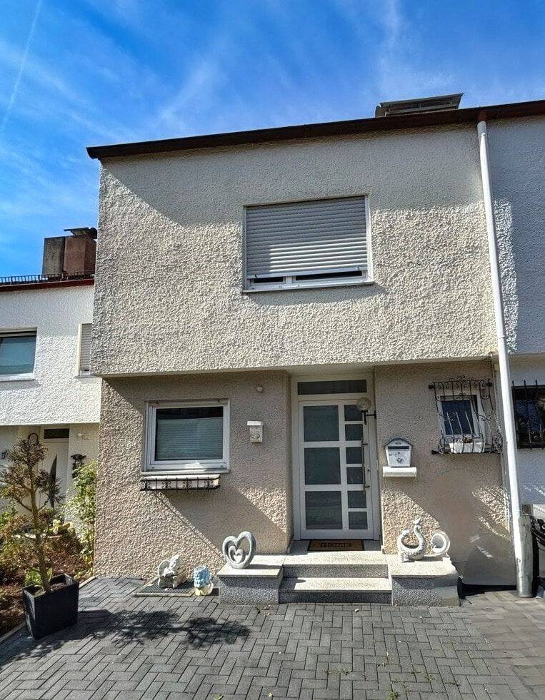 RMH mit Garten und Garage in schöner Lage, 71139 Ehningen