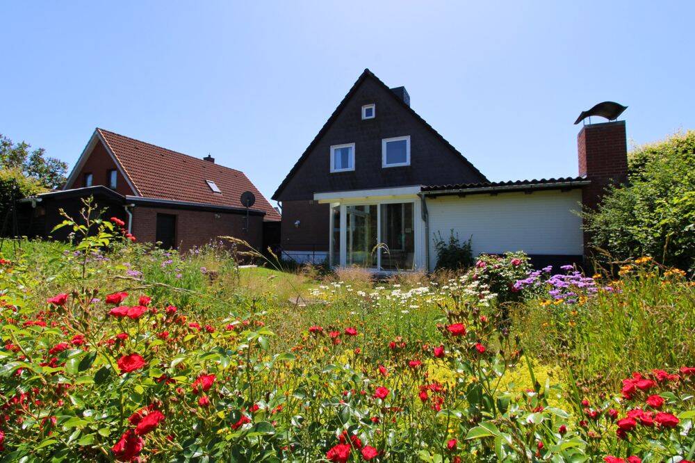 Individualisiertes OKAL-Haus mit Wintergarten, Garage und Optimierungsbedarf!, 23909 Ratzeburg