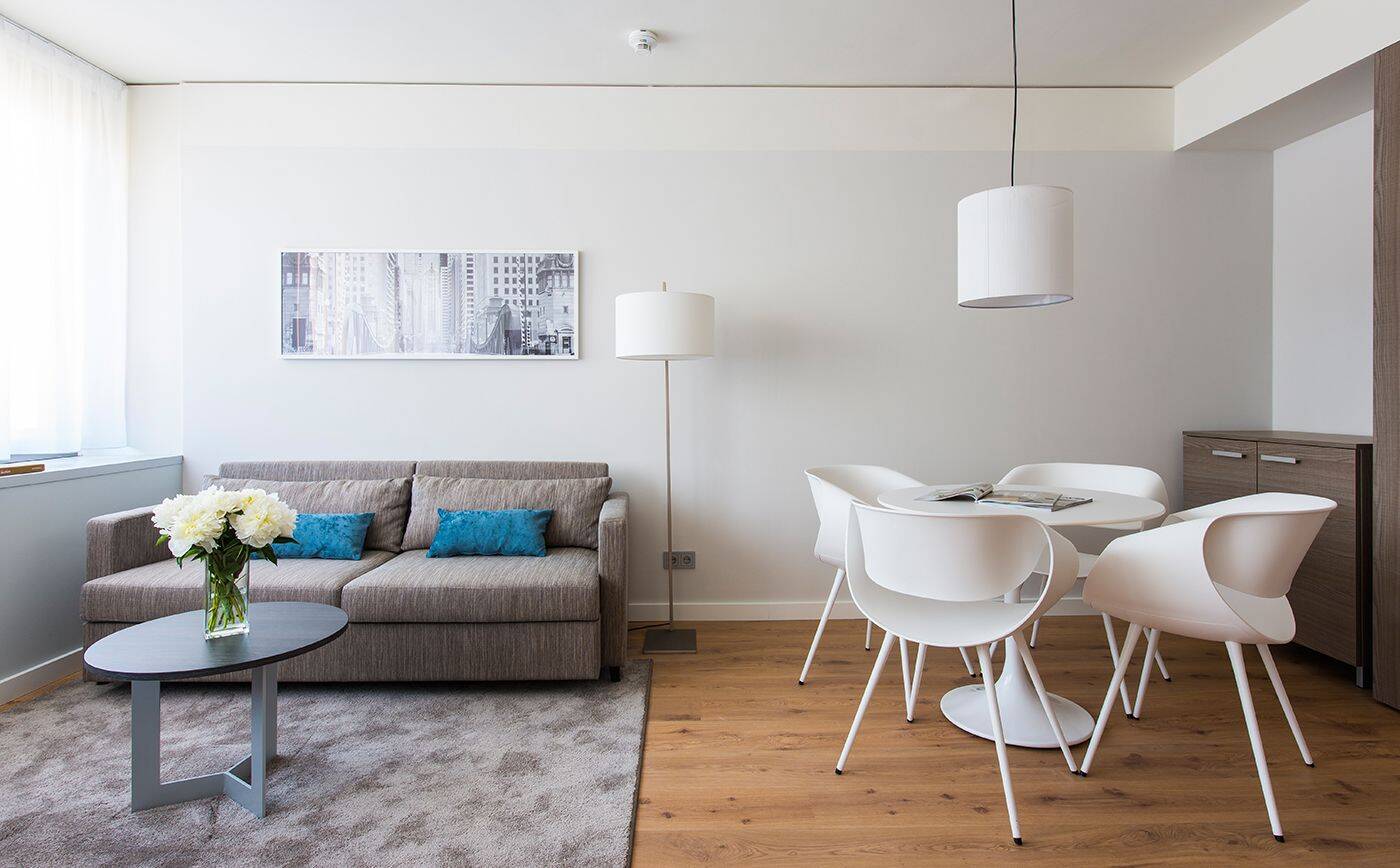 Modern möblierte 1,5-Zimmer-Wohnung mit Einbauküche und freiem W-Lan, Innenstadtlage, 60311 Frankfurt am Main (Altstadt Innenstadt)