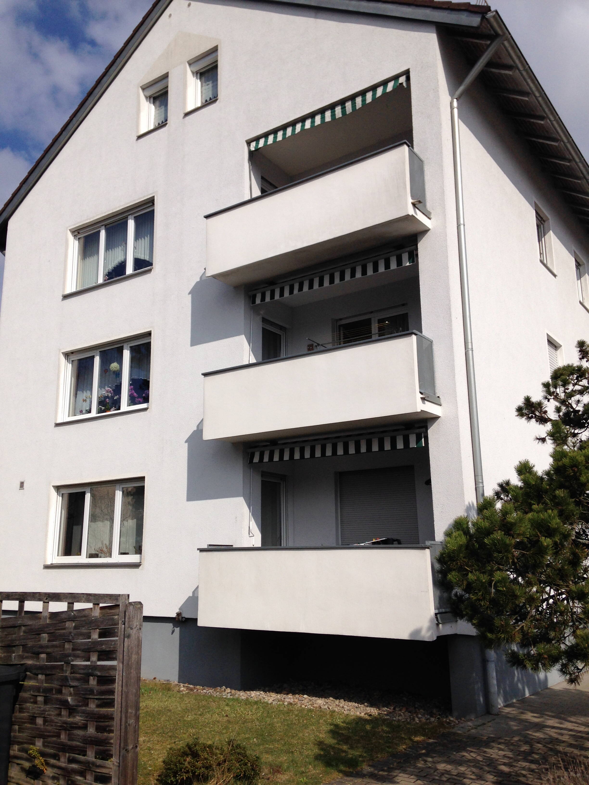 Helle 3-Zimmer-Wohnung mit Loggia in zentraler Lage von Wendelstein, 90530 Wendelstein
