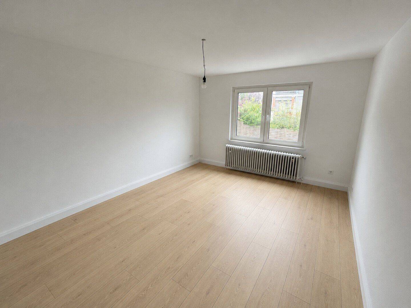 Erstbezug nach Sanierung | Moderne 2-Zimmer-Wohnung | oberste Etage, 42287 Wuppertal (Barmen)