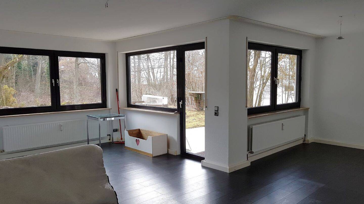 Schöne EG-Wohnung mit Terrasse und Gartennutzung – Berglage, 92224 Amberg