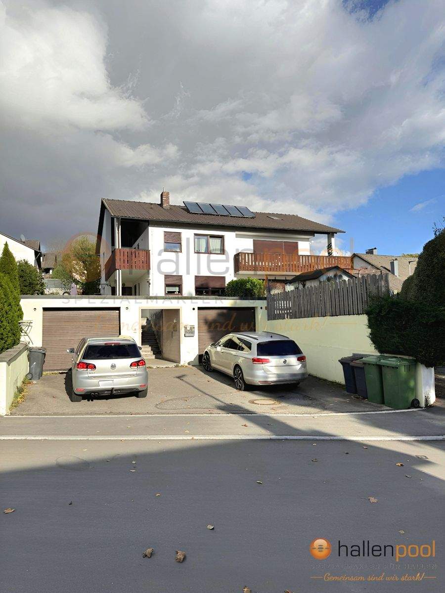 Mehrfamilienhaus mit 4 Einheiten, Garten & 2 Garagen in Essenbach *PROVISIONSFREI*, 84051 Essenbach