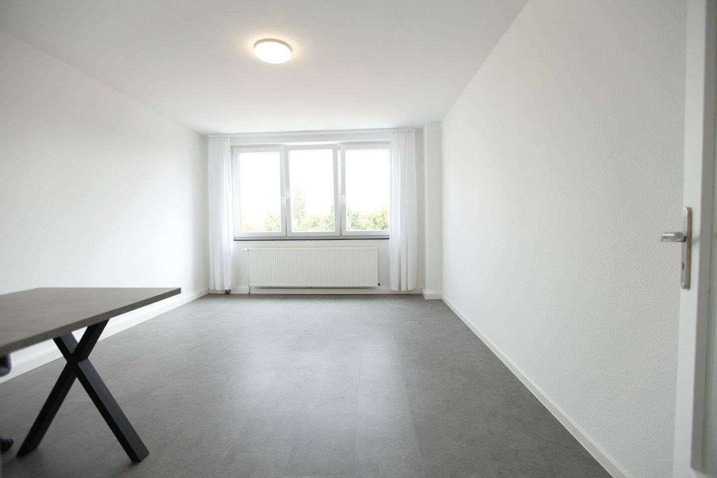 Schöne 2,5 Zimmer Wohnung (Nähe Hochschule Hannover) + Garage optional, 30449 Hannover