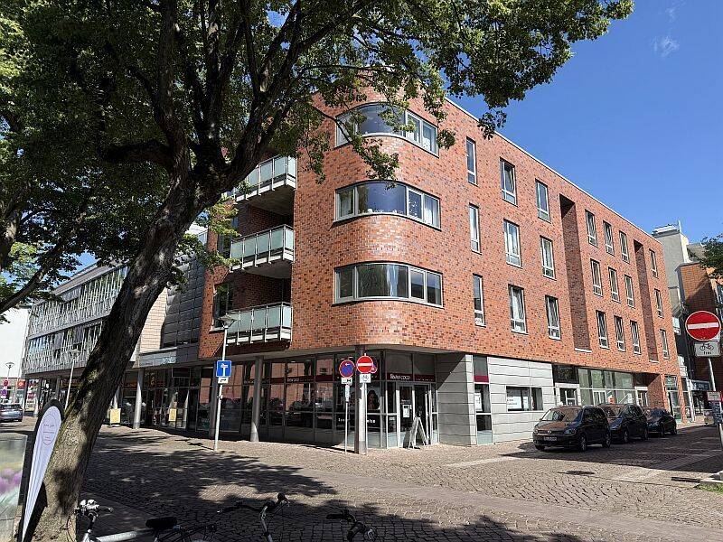 Schöne 3-Zimmer-Wohnung mit Balkon und Aufzug in Zentrumslage, 22926 Ahrensburg