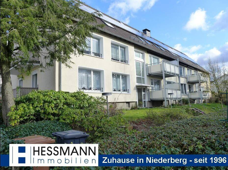 Gemütliche 2-Zimmer-Dachgeschosswohnung in Velbert „Am Berg“, 42549 Velbert