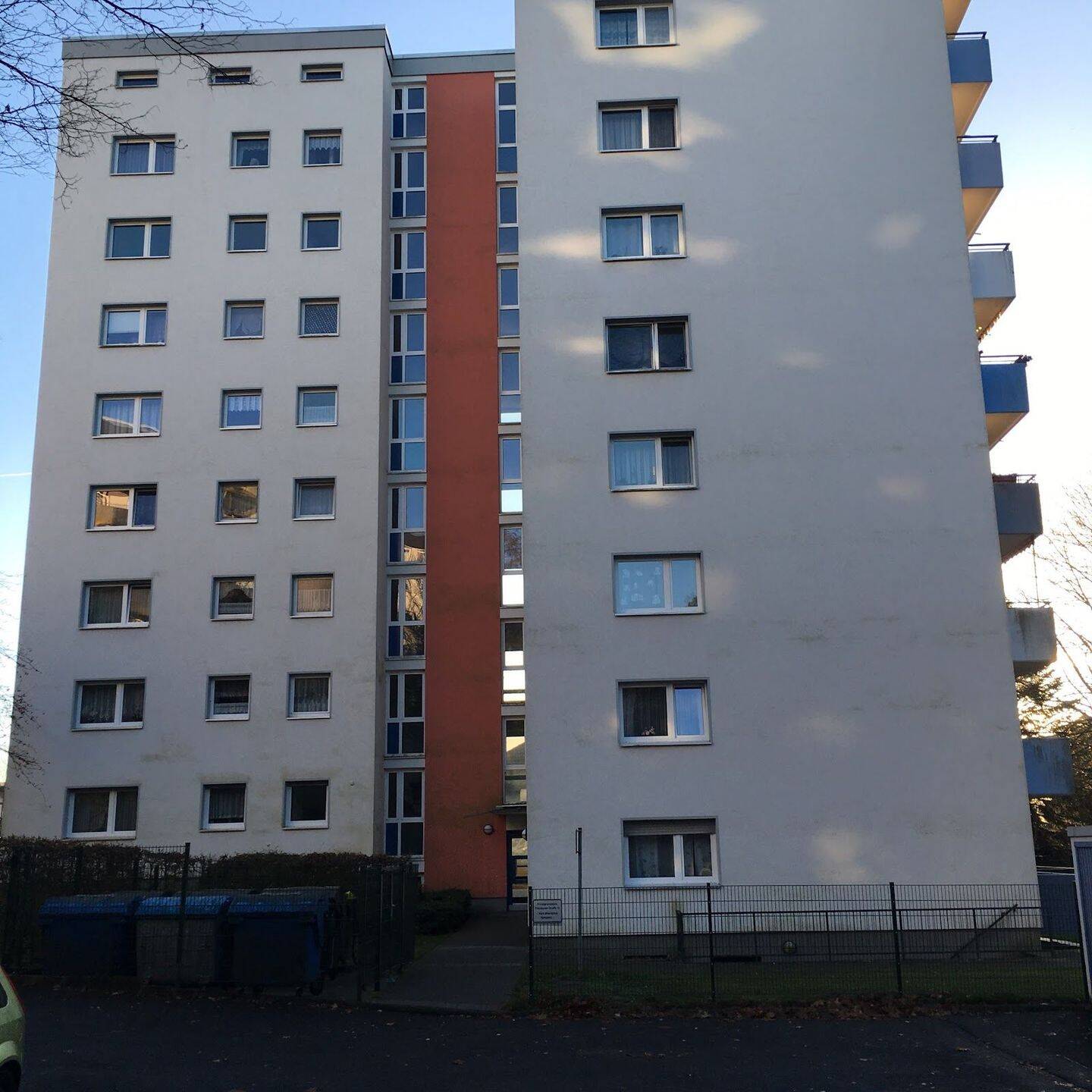 Großzügige 4 Zimmer Etagenwohnung mit viel Stauraum in Marburg Richtsberg, 35039 Marburg