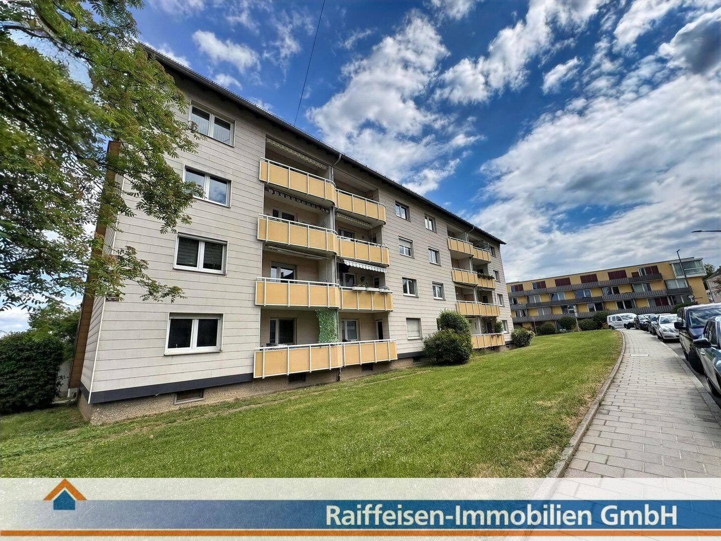 Charmante 3-Zimmerwohnung mit Balkon in Regensburg, 93051 Regensburg (Galgenberg Großprüfening-Dechbetten-Königswiesen Kumpfmühl-Ziegetsdorf-Neuprüll)