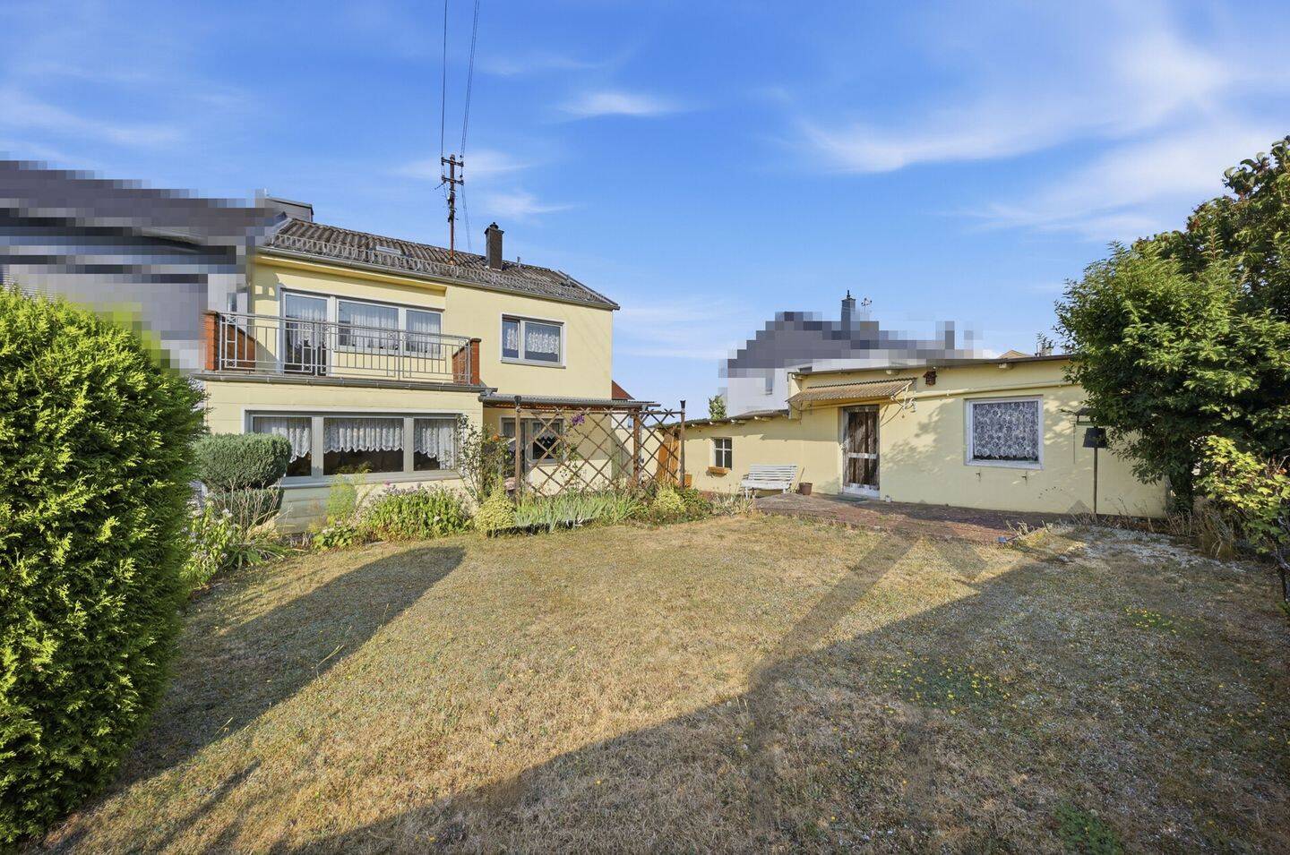 Zwei Wohneinheiten oder ein Zuhause für die ganze Familie? Sie entscheiden., 66450 Bexbach