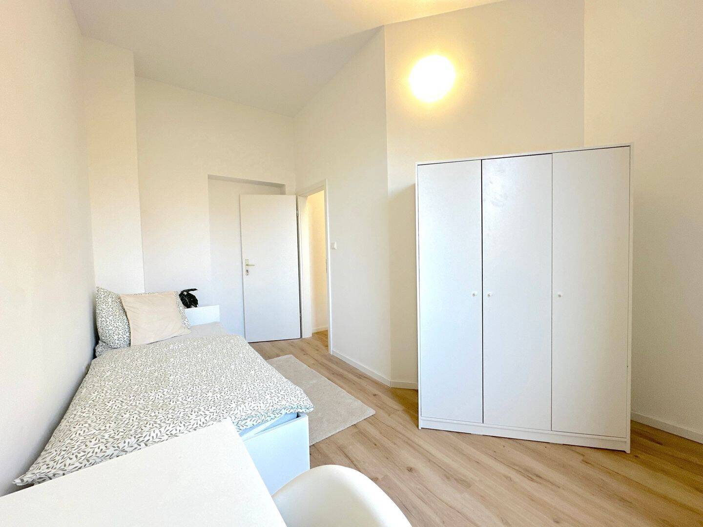 ?? ERSTBEZUG 5er-WG | 3 möblierte Zimmer in Mannheim frei | Ab 510 € warm ??, 68159 Mannheim (Jungbusch Mühlauhafen Quadrate)