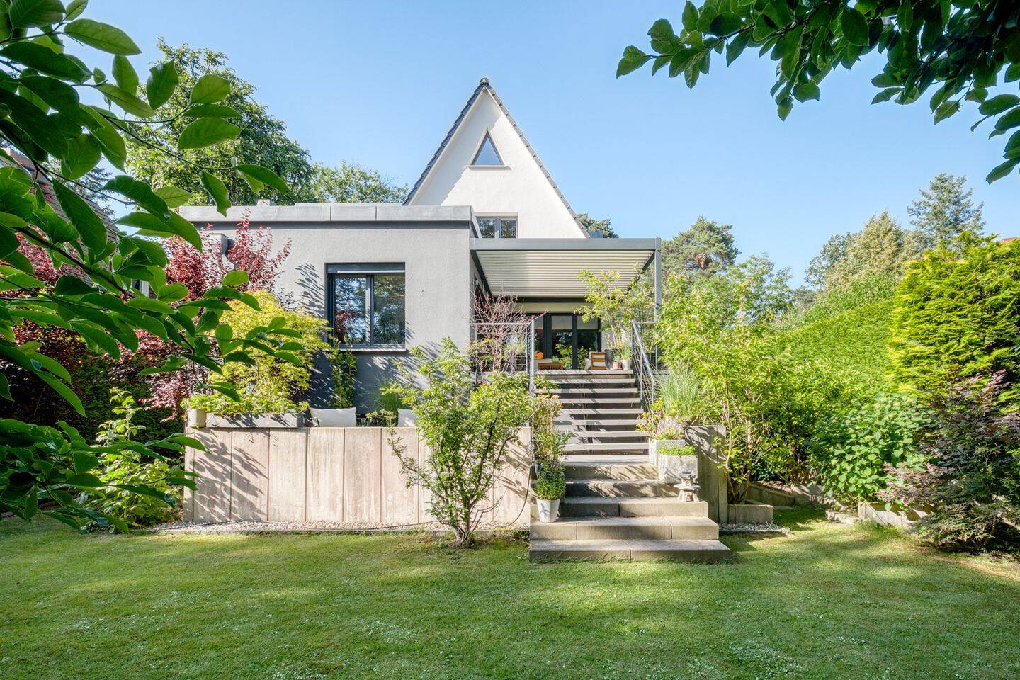 Exklusives Einfamilienhaus mit traumhaftem Garten und außergewöhnlichem Ambiente, 13465 Berlin (Reinickendorf Frohnau Mühlenbecker Land Hermsdorf)