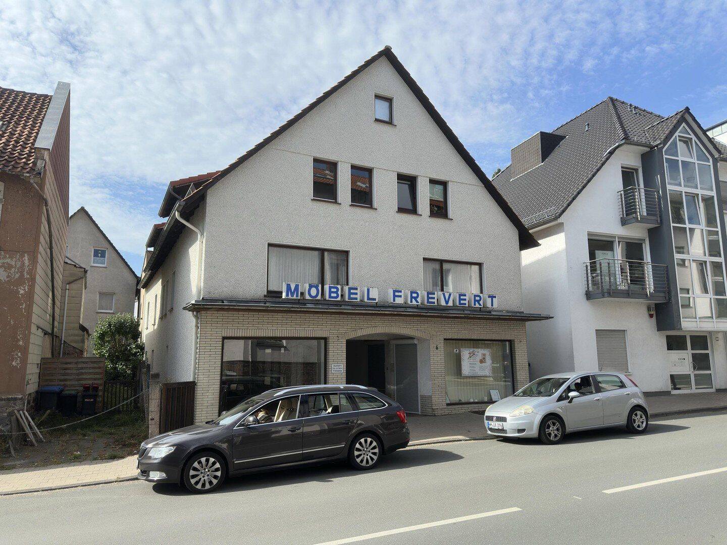 großzügiges zentrales Mehrgenerationenhaus mit Ladenlokal, 31812 Bad Pyrmont