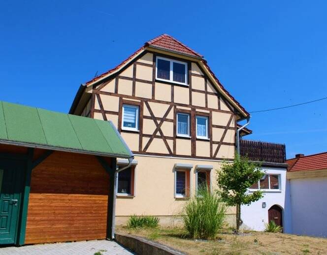 Einziehen und fertig! Einfamilienhaus inkl. tollem Garten – Anwesen in Wiedermuth, 99713 Abtsbessingen