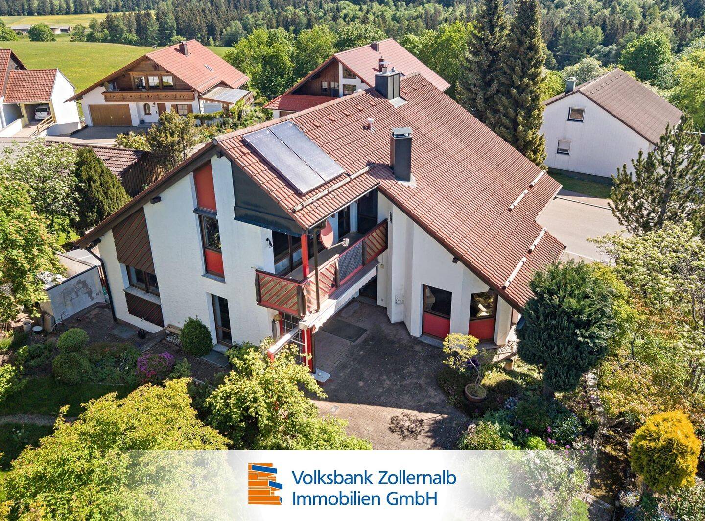 Schönes Einfamilienhaus mit Einliegerwohnung in Bitz, 72475 Bitz