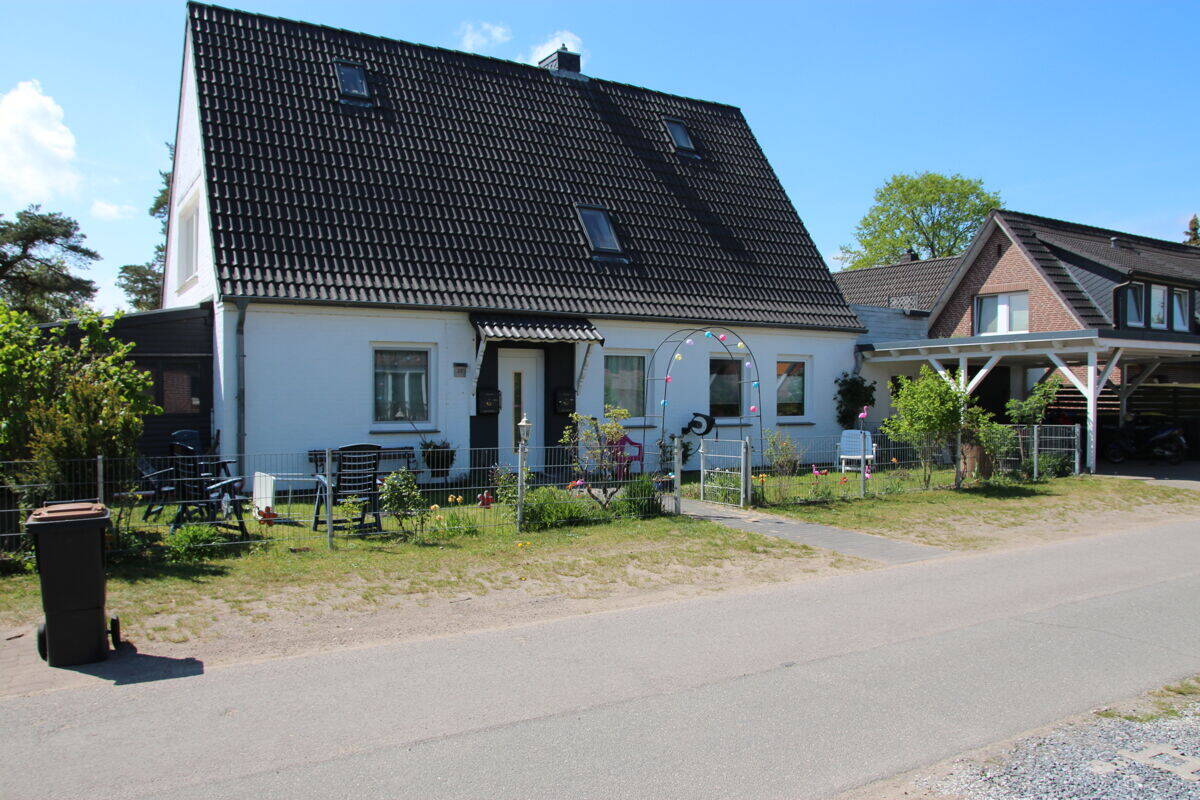 Charmantes Einfamilienhaus mit Einliegerwohnung in ruhiger Lage von Wistedt (Kernsaniert in 2017), 21255 Wistedt