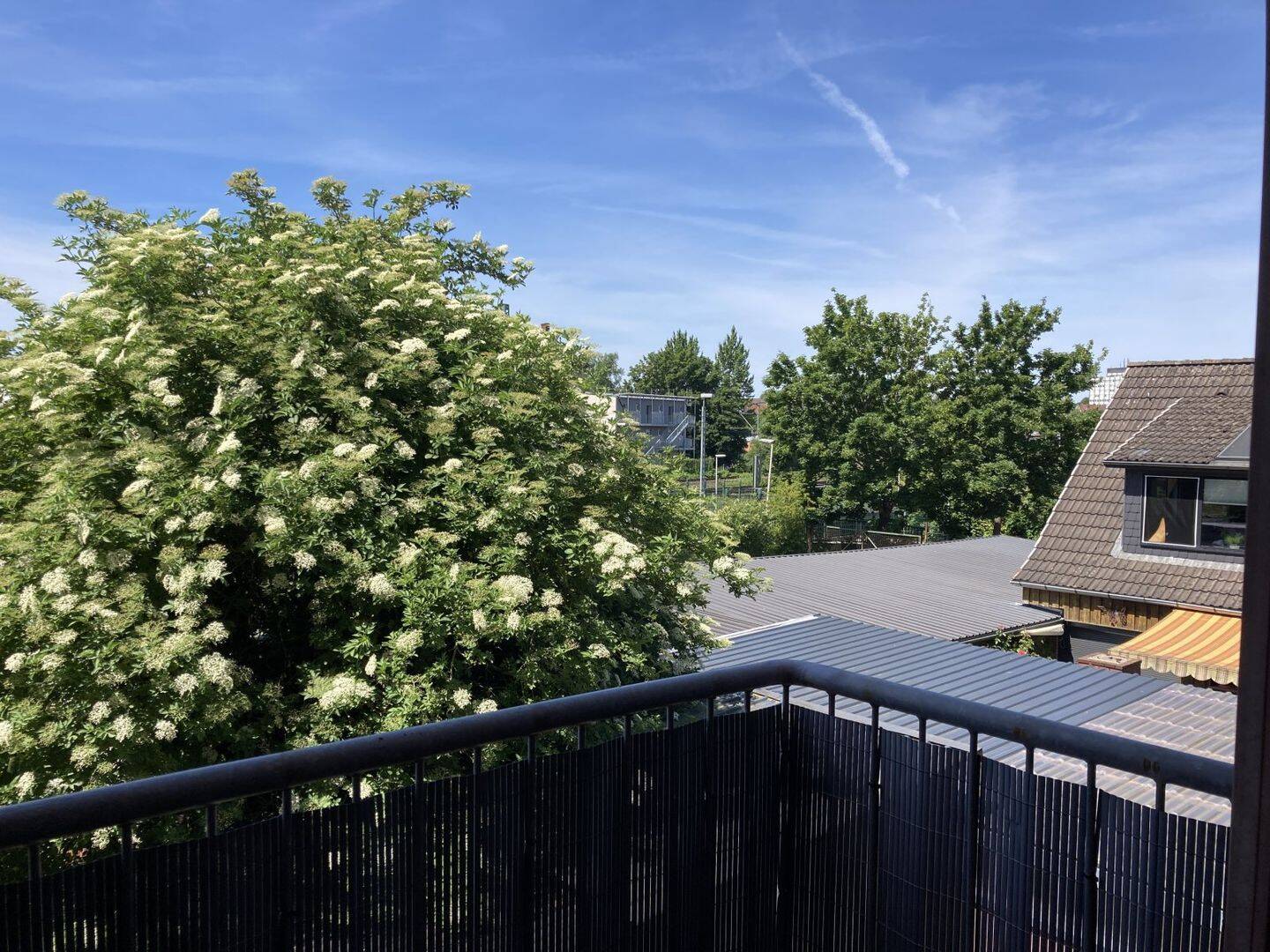 Helle sanierte 2-Zimmer Wohnung mit Balkon – Komfortables Wohnen in Kiel, 24143 Kiel (Gaarden-Ost Gaarden-Süd)