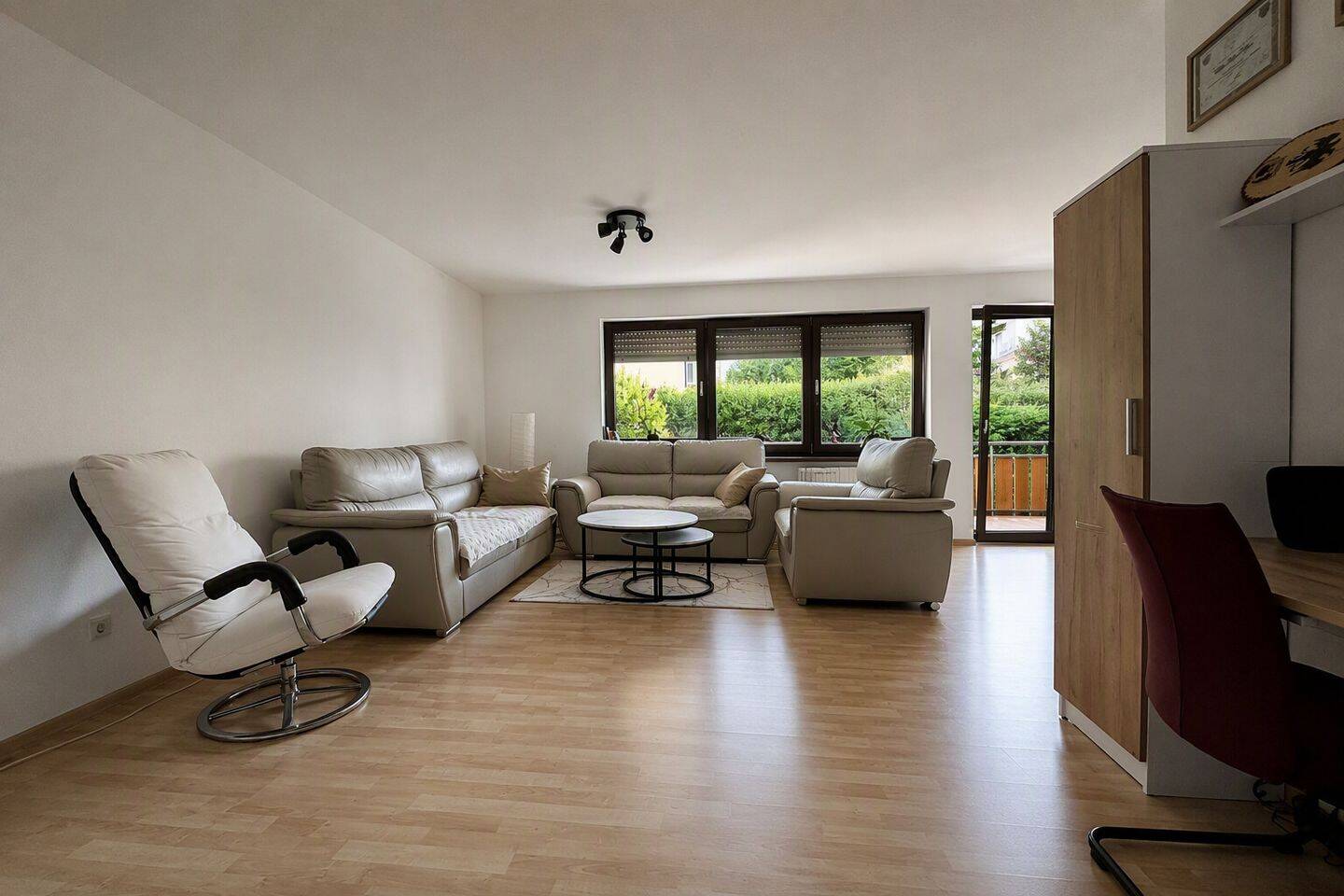 Attraktive 2,5-Zimmer Wohnung mit Sonnen-Balkon in Kleinbottwar, 71711 Marbach am Neckar