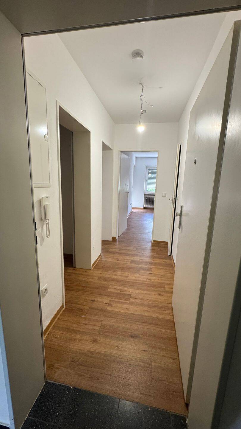 Modernisierte 2-Zimmer-Wohnung mit Aufzug in Lu-Oggersheim, 67071 Ludwigshafen am Rhein (Oggersheim Ruchheim)