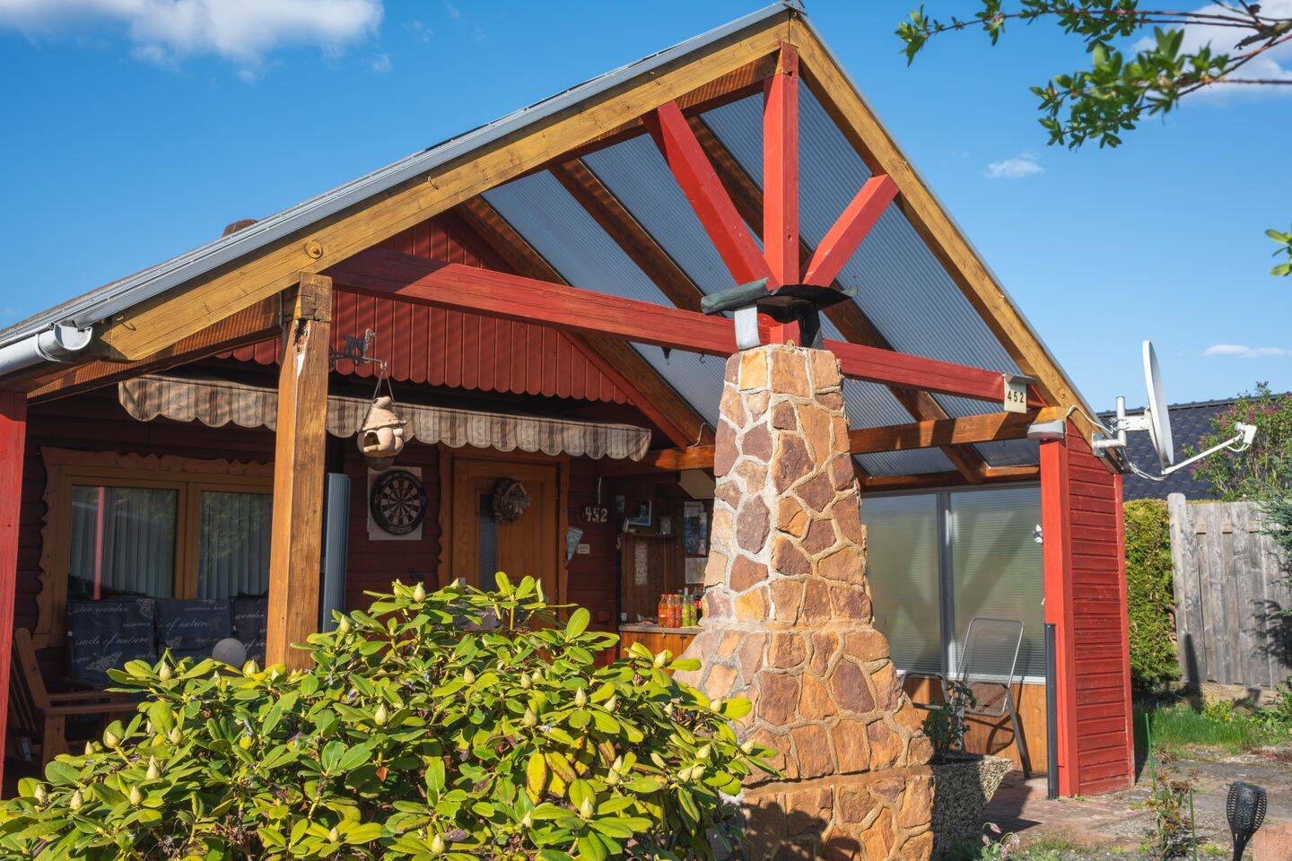 Blockhaus am Bernsteinsee | Split-Level-Haus mit Kamin & großer Terrasse, 38524 Sassenburg